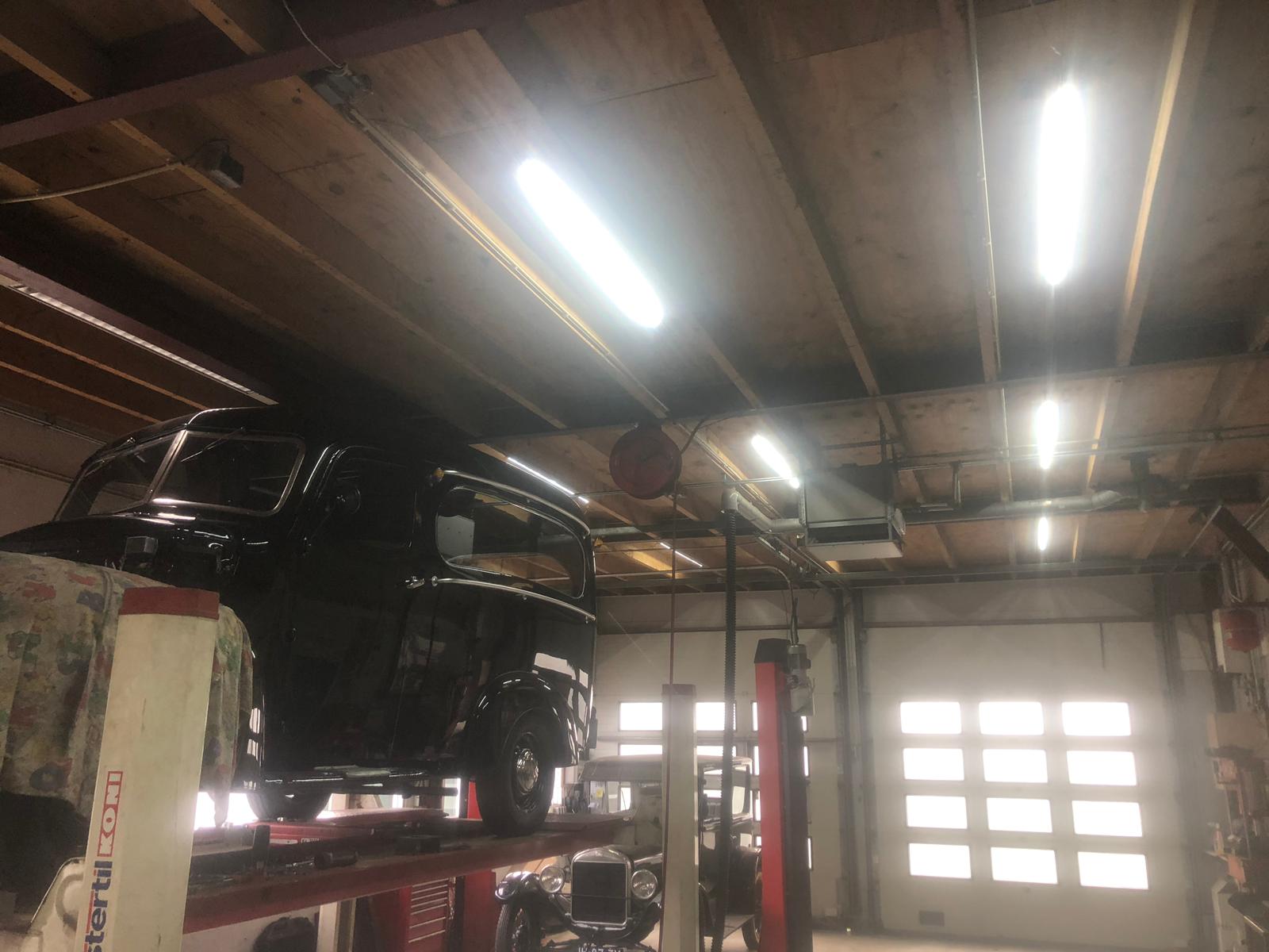 autogarage-Led-TL-armaturen.jpeg autogarage-Led-TL-armaturen.jpeg