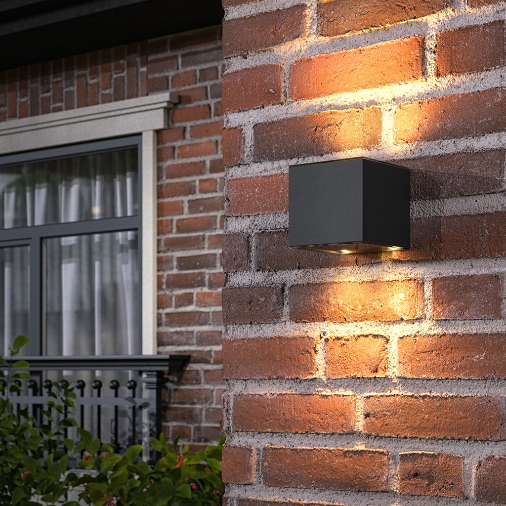 Outdoor_Wall_Scene_Venere.jpg, wandlamp, hutlamp, buitenlamp, wandverlichting, bakstenen muur verlichting
