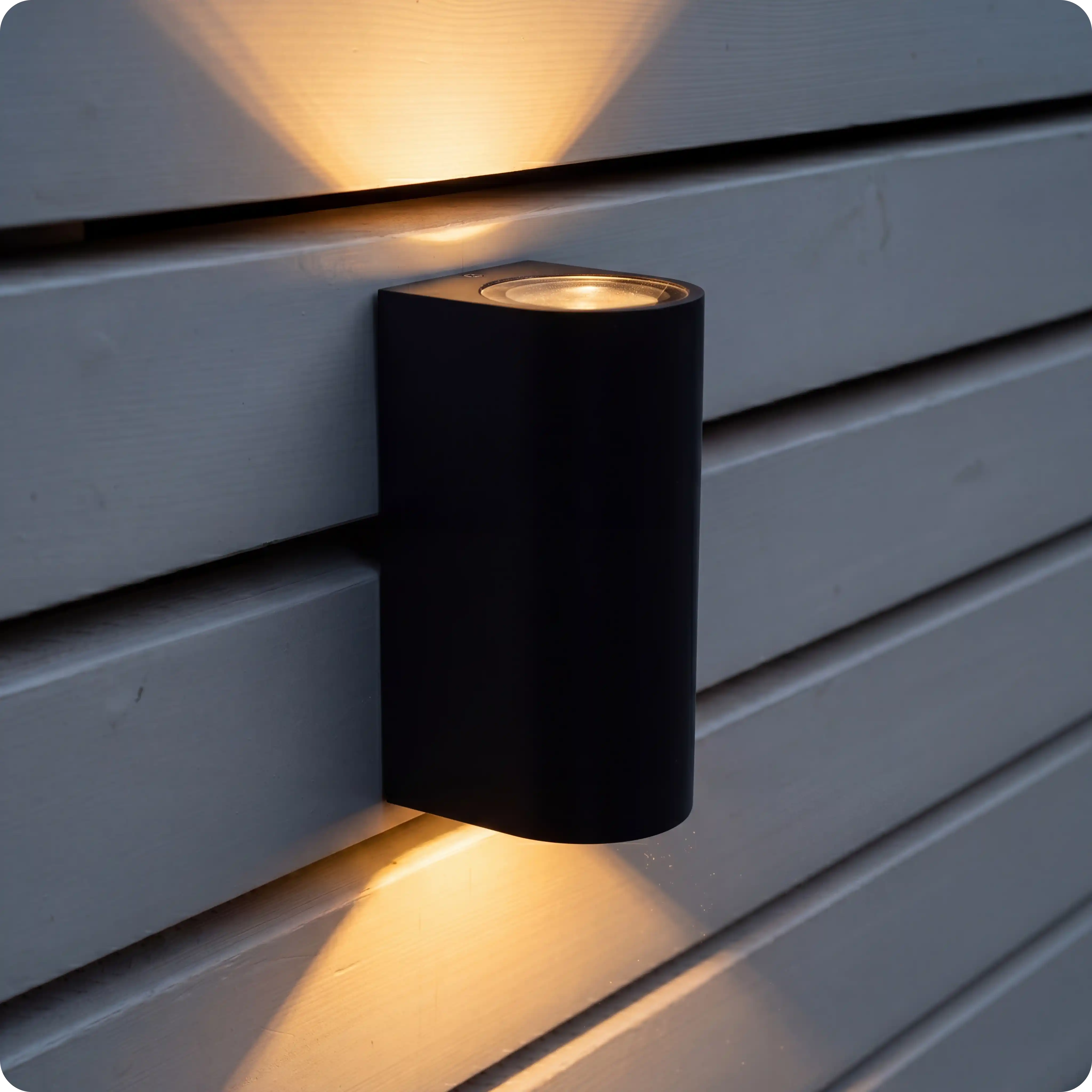 piove-zwart-up-down-aan.webp